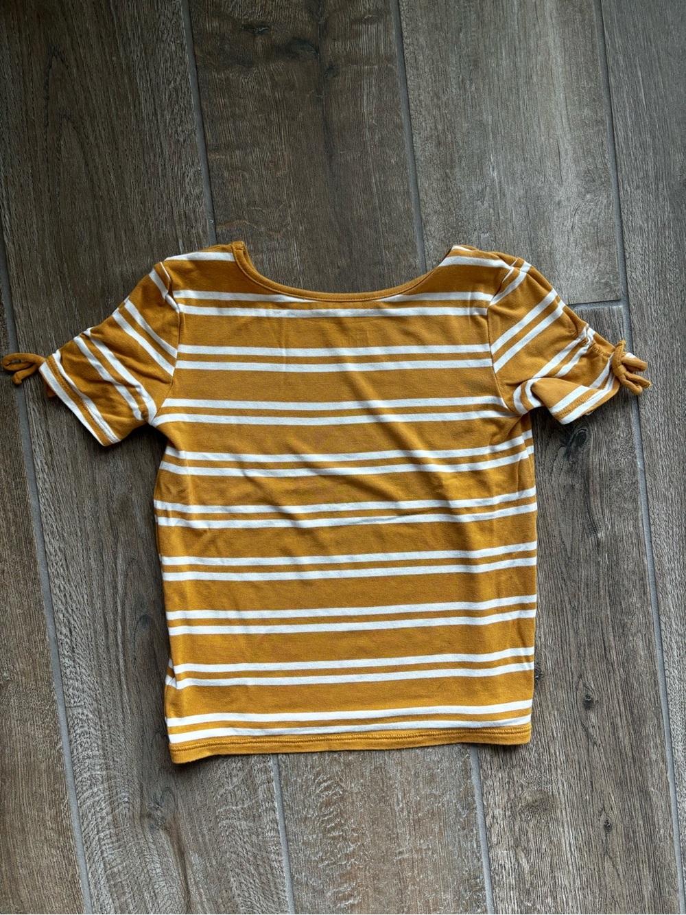 Rumi+Ryder Girls' Mustard Striped Short Sleeve Tee with Sleeve Ties Sz XS (4/5) - Picture 2 of 6